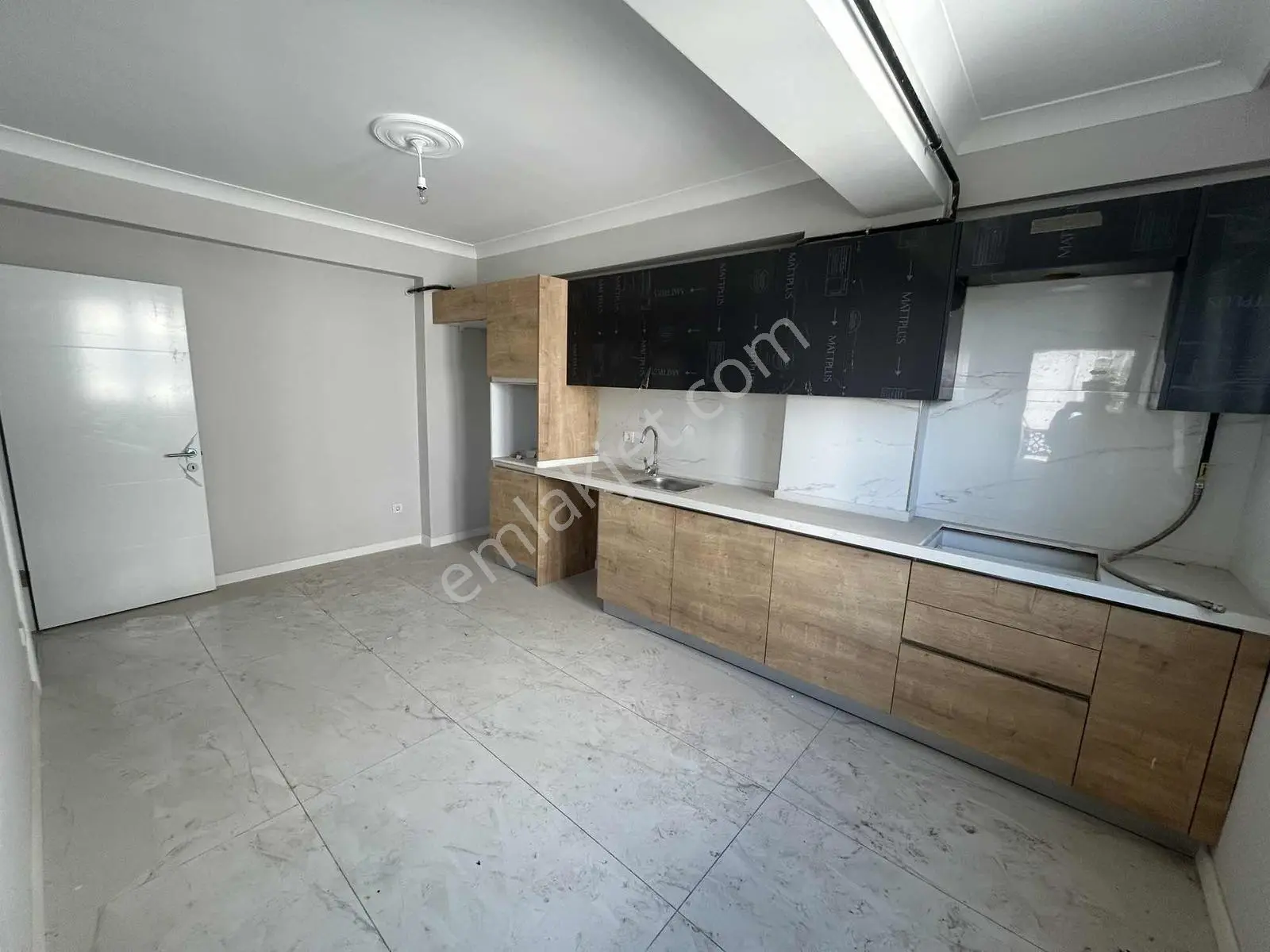 Başiskele Belediyesi Karşısı Teraslı 3+1 Çatı Dubleks Daire — fotoğraf 6