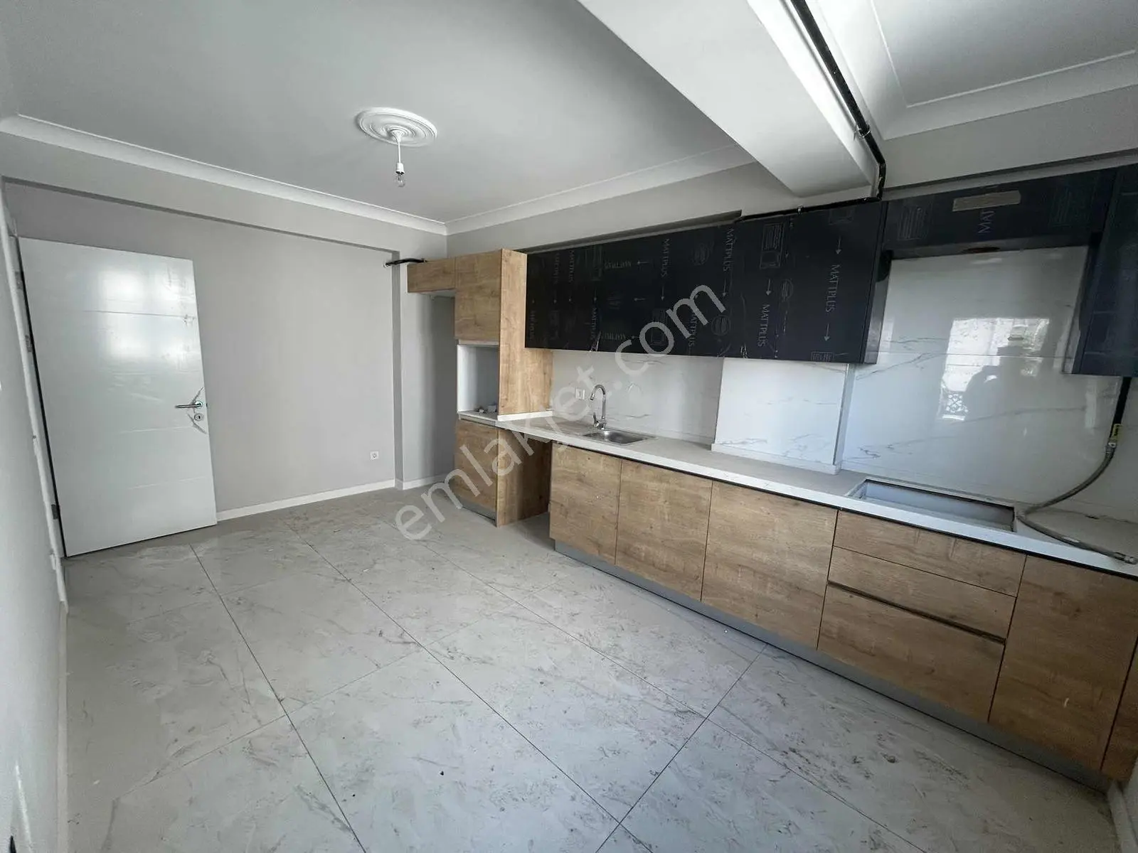 Başiskele Belediyesi Karşısı Teraslı 3+1 Çatı Dubleks Daire — fotoğraf 7