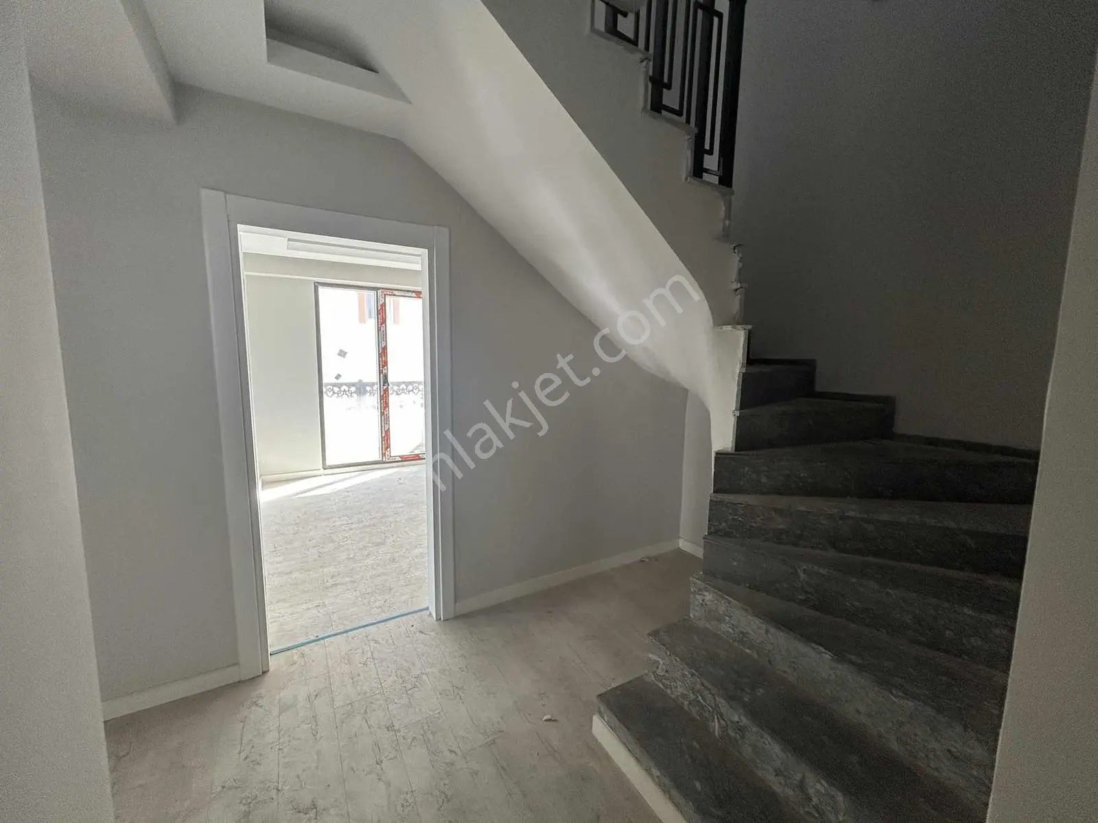 Başiskele Belediyesi Karşısı Teraslı 3+1 Çatı Dubleks Daire — fotoğraf 18