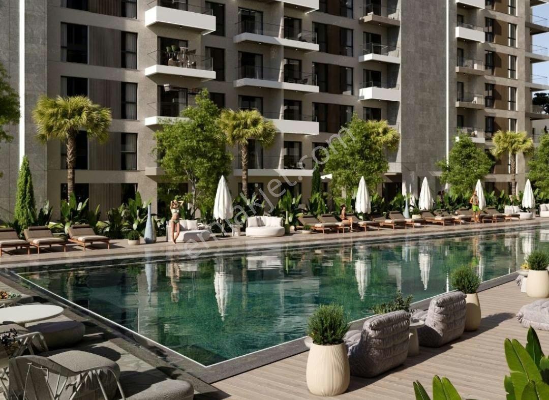 Buca Da 7 Havuzlu Sitede 1+1 Otoparklı Lüks Daire