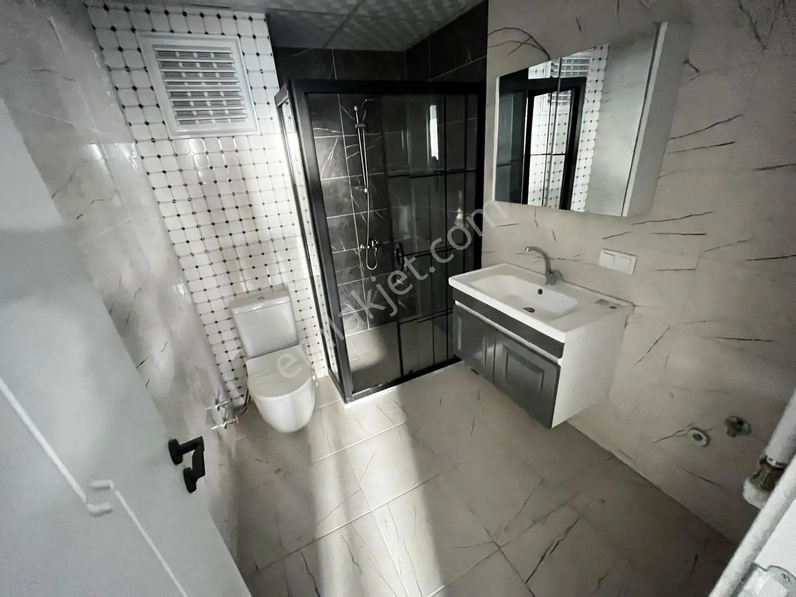 Hastane Bölgesinde %80 Kredili Ara Kat Doğalgazlı Lüx 2+1 Daire — fotoğraf 16