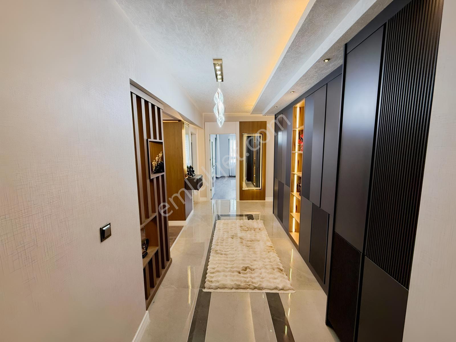 Geniş Ailelere Özel Fırsat Dairesi 5+1 230m2 İlk Gelen Alır..! — fotoğraf 31