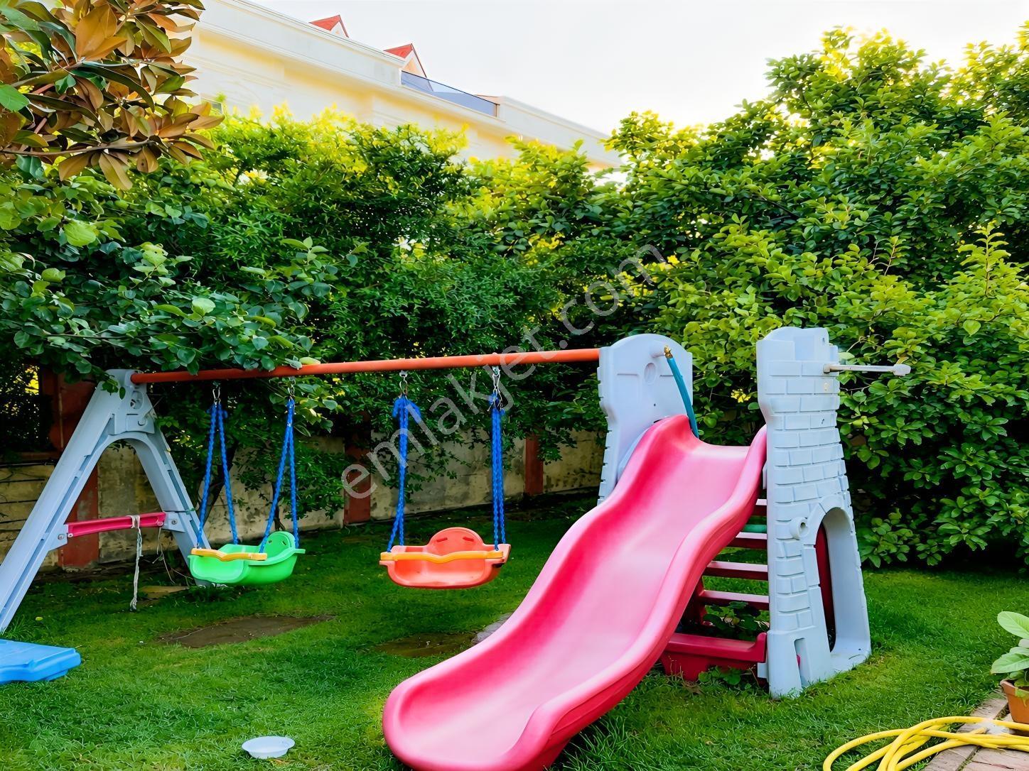 Çatalca İzzettin'de 4013m² Arsalı, Havuzlu, 14 Odalı Süper Villa — fotoğraf 11