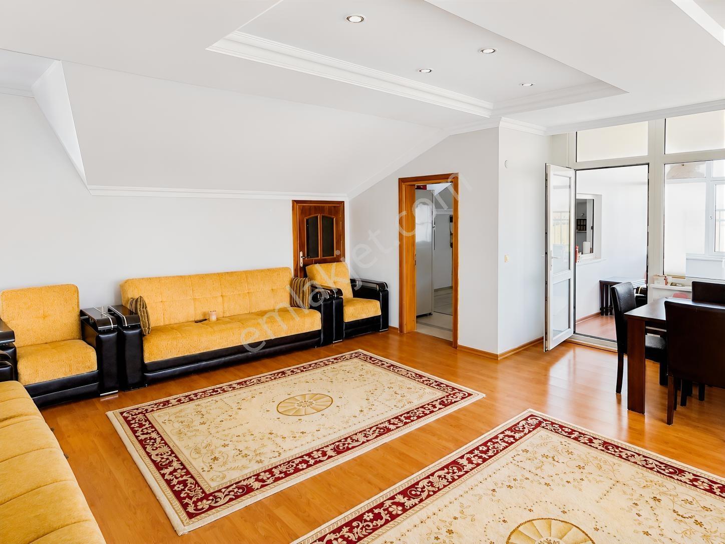 Çatalca İzzettin'de 4013m² Arsalı, Havuzlu, 14 Odalı Süper Villa — fotoğraf 21