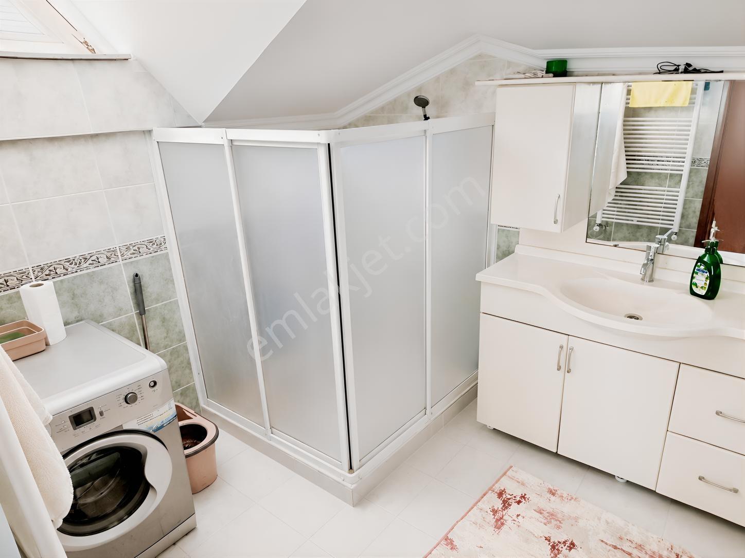 Çatalca İzzettin'de 4013m² Arsalı, Havuzlu, 14 Odalı Süper Villa — fotoğraf 23