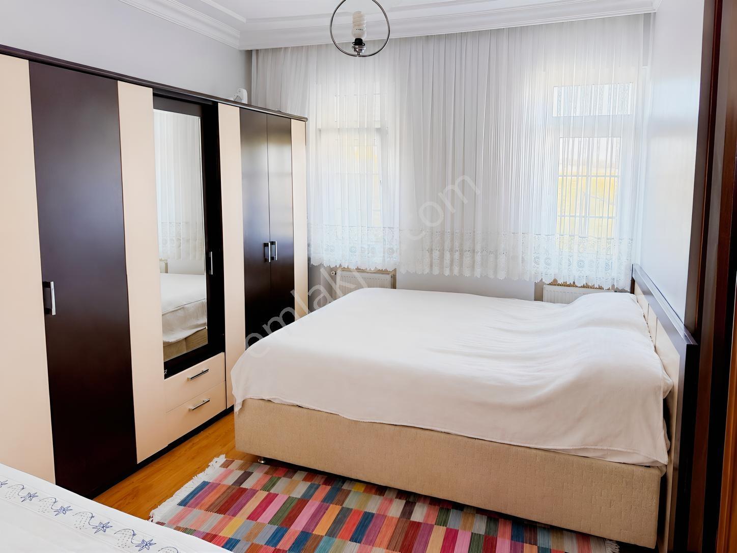 Çatalca İzzettin'de 4013m² Arsalı, Havuzlu, 14 Odalı Süper Villa — fotoğraf 27