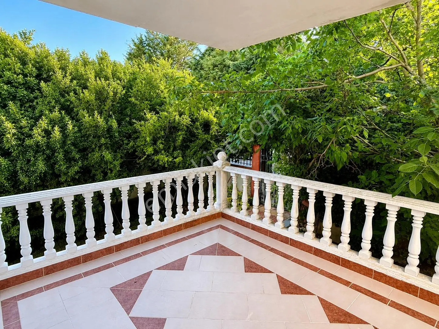 Çatalca İzzettin'de 4013m² Arsalı, Havuzlu, 14 Odalı Süper Villa — fotoğraf 34
