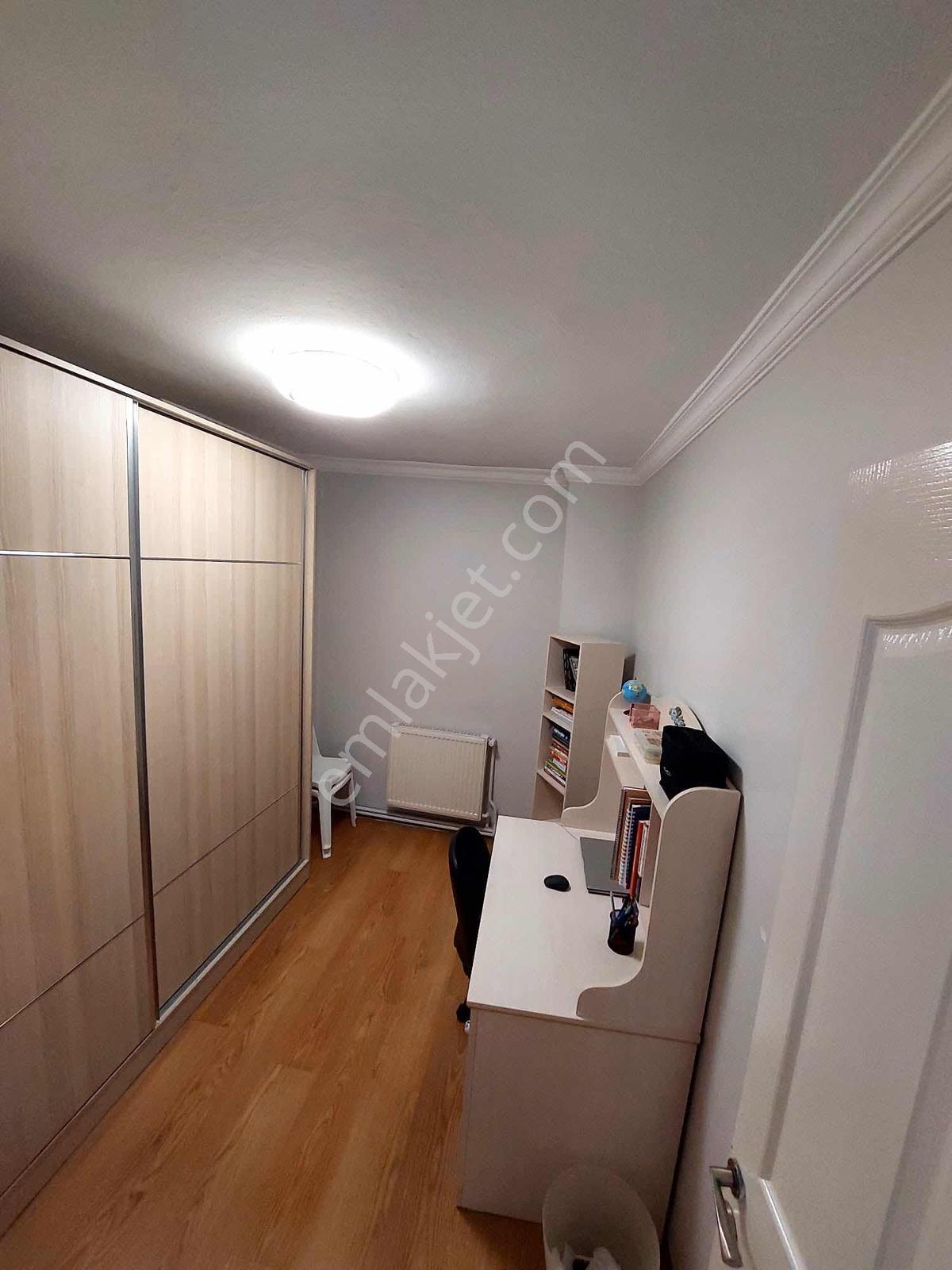 Buca Efeler Mahallesinde 3+1 Ara Kat Satılık Daire — fotoğraf 10