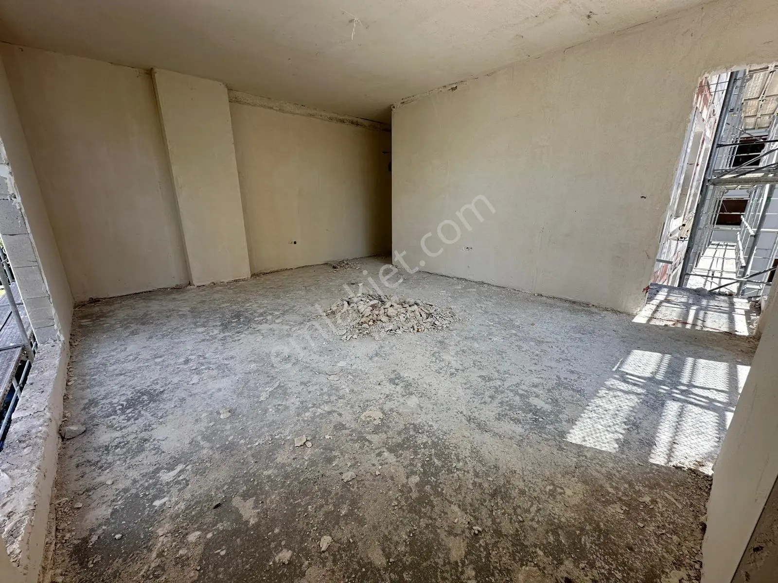 Tek Yetkili Erenköy'de 3+1 Net 90m2 Balkonlu Ebeveyn Banyolu — fotoğraf 4