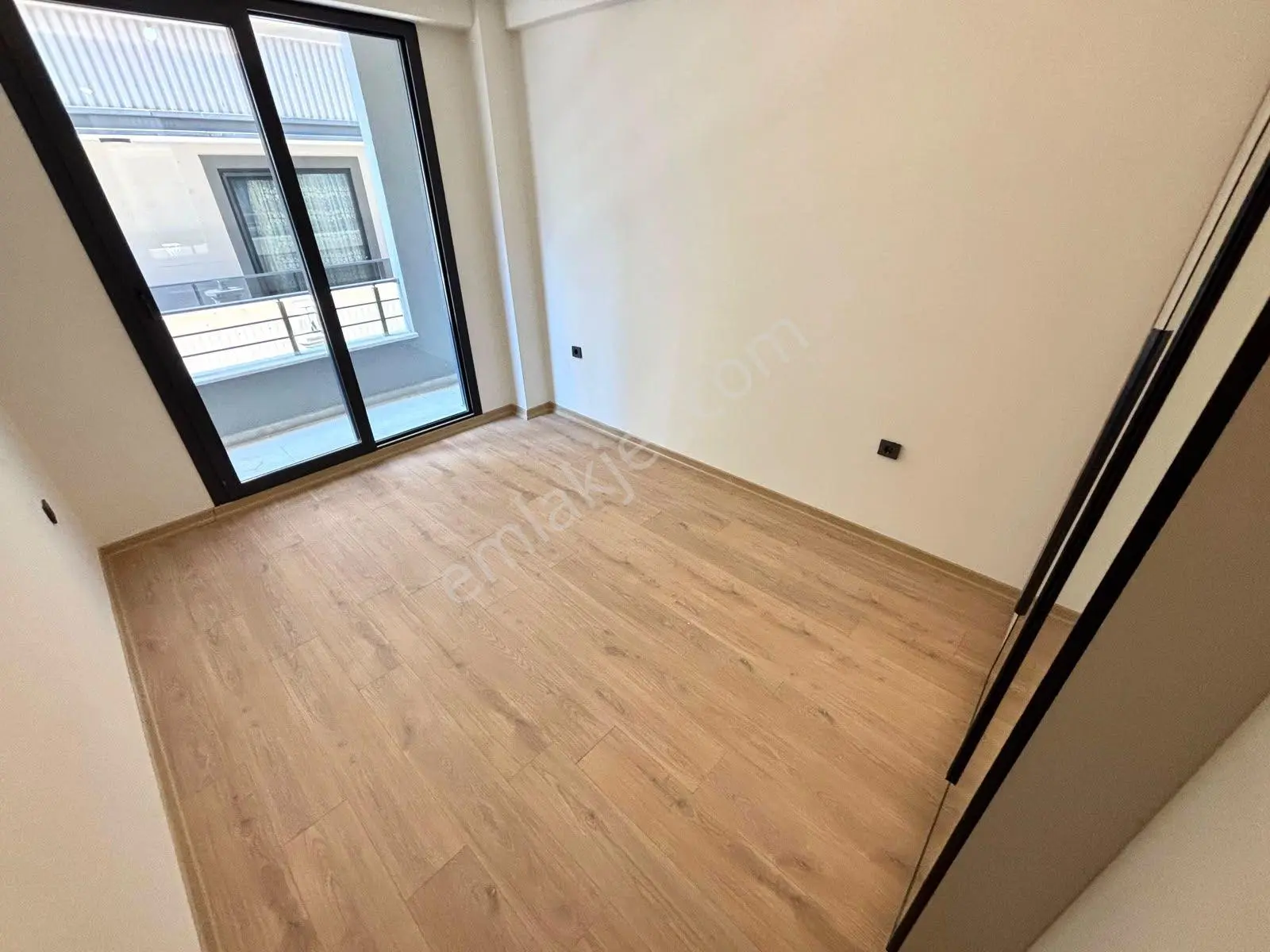 Referans'tan Altınkum'da Denize Yakın Yeni Bina Ultra Lüx 2+1 Daire — fotoğraf 4