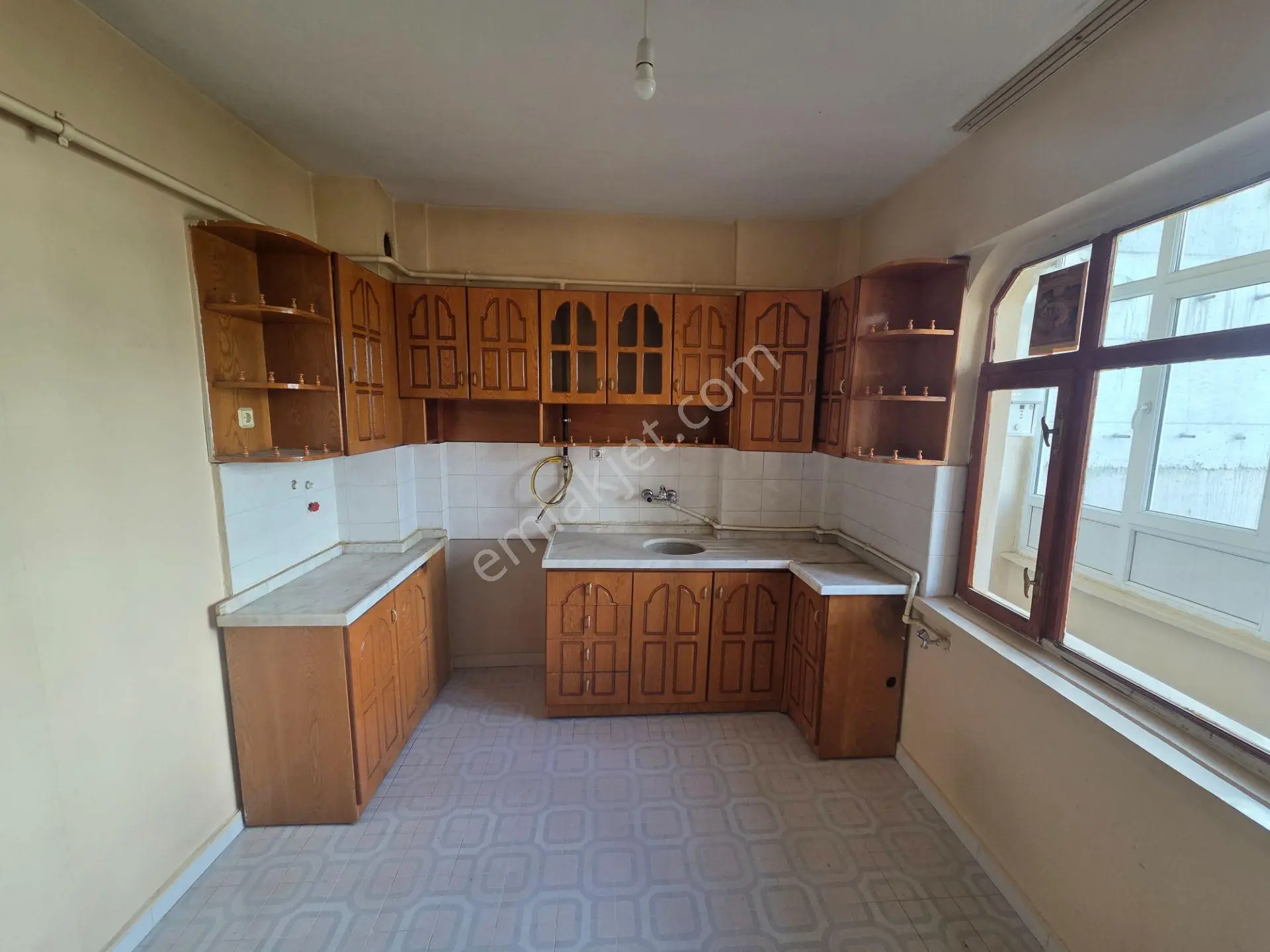 Doğukan Real Estate | Üniversiteye Yürüme Mesafesinde 3+1 | Ara Kat Tek Daire Üzeri Satılık Daire — fotoğraf 4