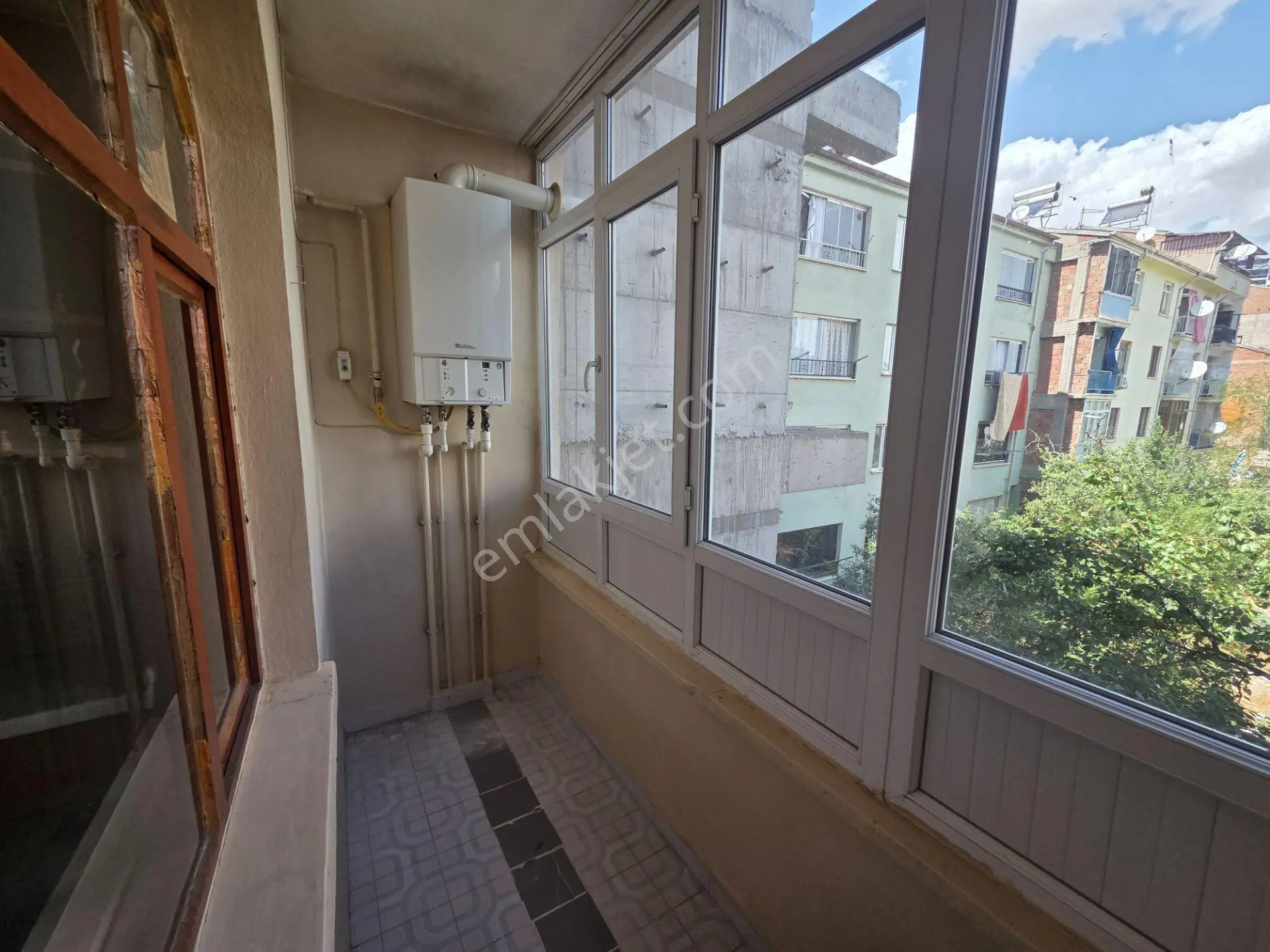 Doğukan Real Estate | Üniversiteye Yürüme Mesafesinde 3+1 | Ara Kat Tek Daire Üzeri Satılık Daire — fotoğraf 5