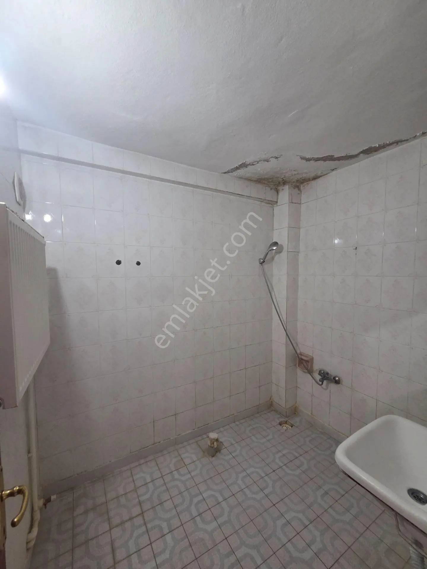 Doğukan Real Estate | Üniversiteye Yürüme Mesafesinde 3+1 | Ara Kat Tek Daire Üzeri Satılık Daire — fotoğraf 14