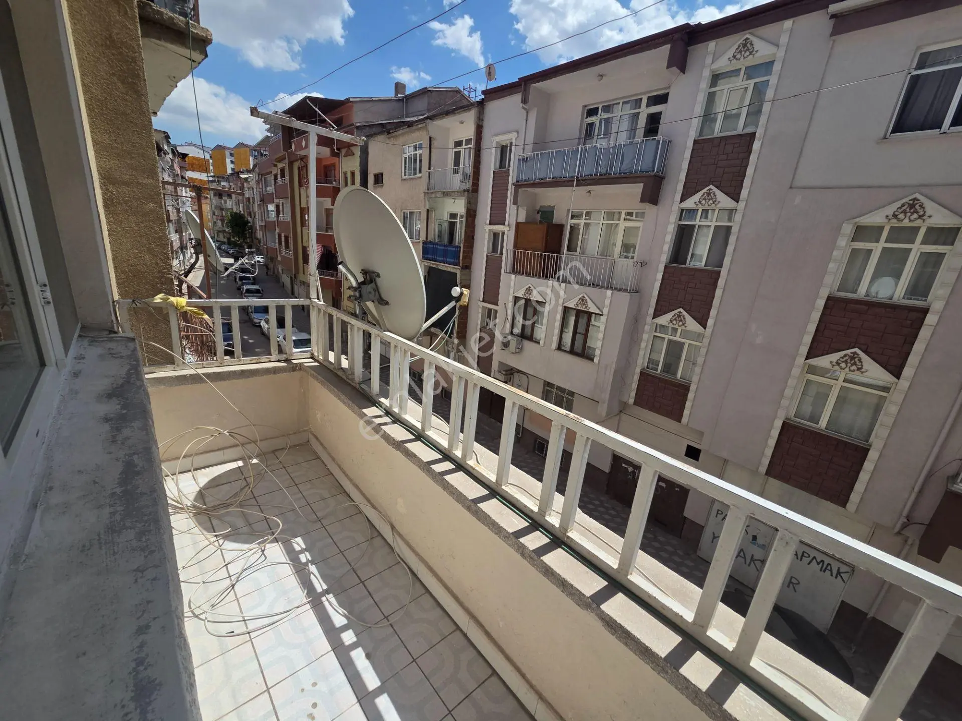 Doğukan Real Estate | Üniversiteye Yürüme Mesafesinde 3+1 | Ara Kat Tek Daire Üzeri Satılık Daire — fotoğraf 18