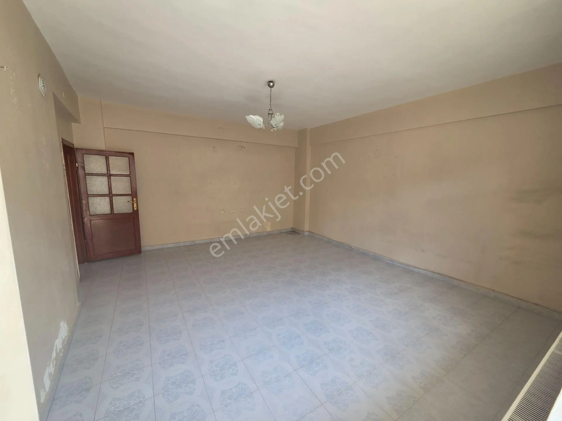 Doğukan Real Estate | Üniversiteye Yürüme Mesafesinde 3+1 | Ara Kat Tek Daire Üzeri Satılık Daire — fotoğraf 19