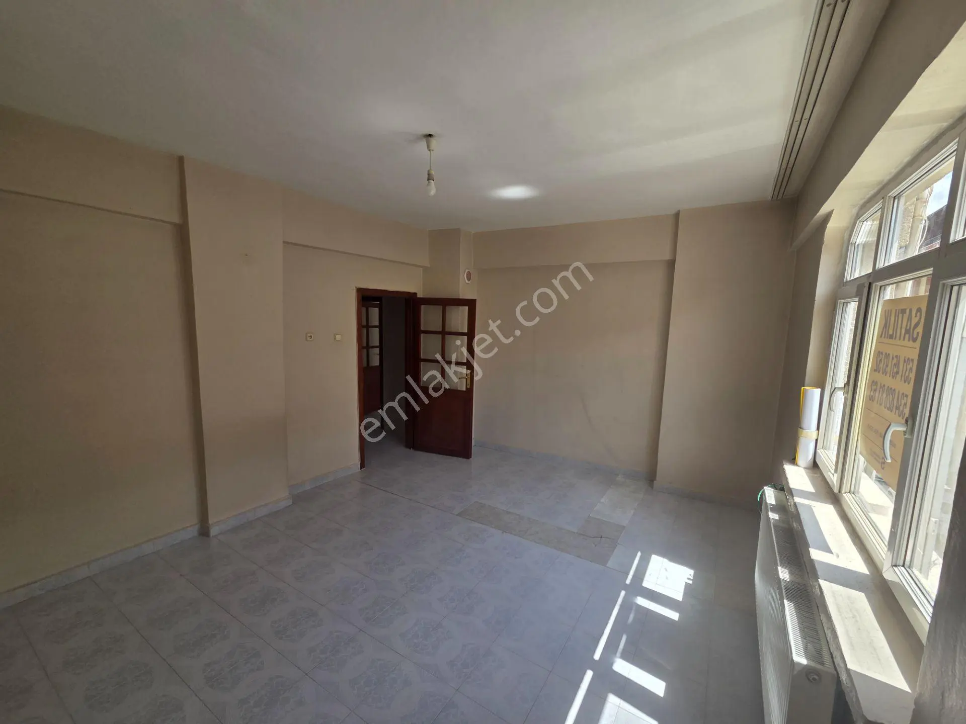 Doğukan Real Estate | Üniversiteye Yürüme Mesafesinde 3+1 | Ara Kat Tek Daire Üzeri Satılık Daire — fotoğraf 23