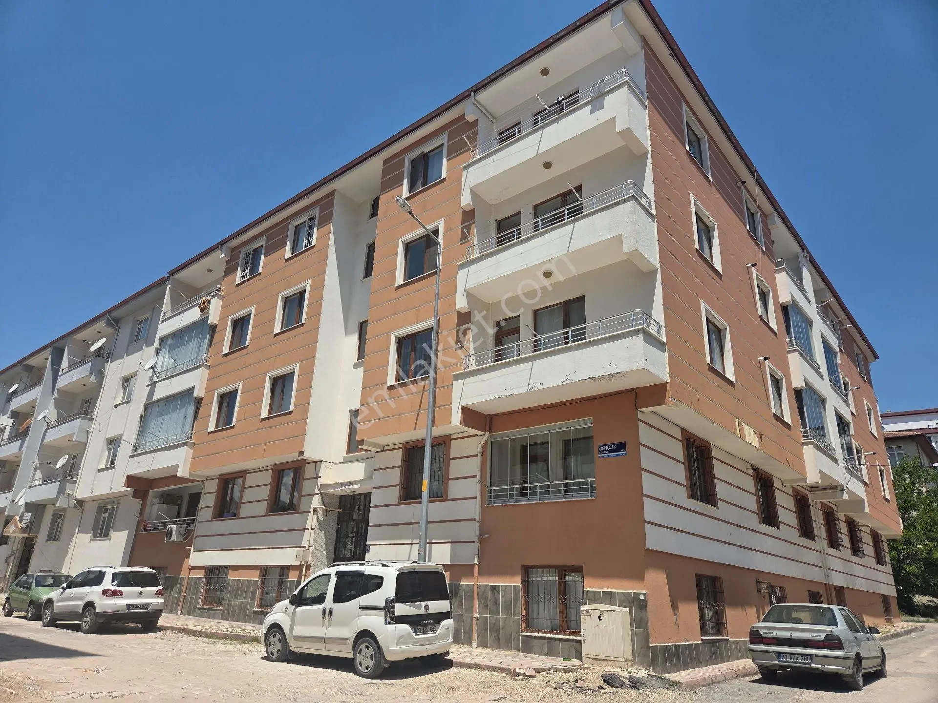 Doğukan Real Estate | Yeni Mahalle Leylekli Park Yukarısı Satılık 3+1 Daire