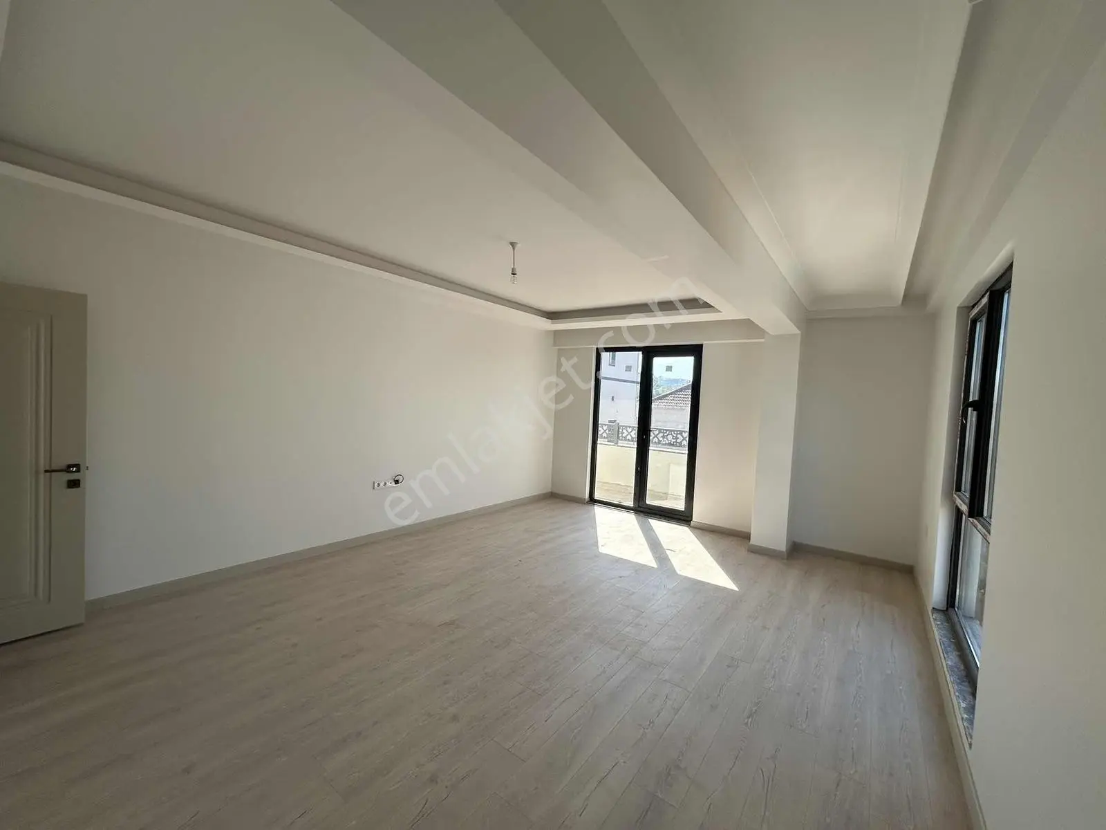 Başiskele Belediyesi Karşısı Lüks 3+1 Çatı Dubleks Daire — fotoğraf 11