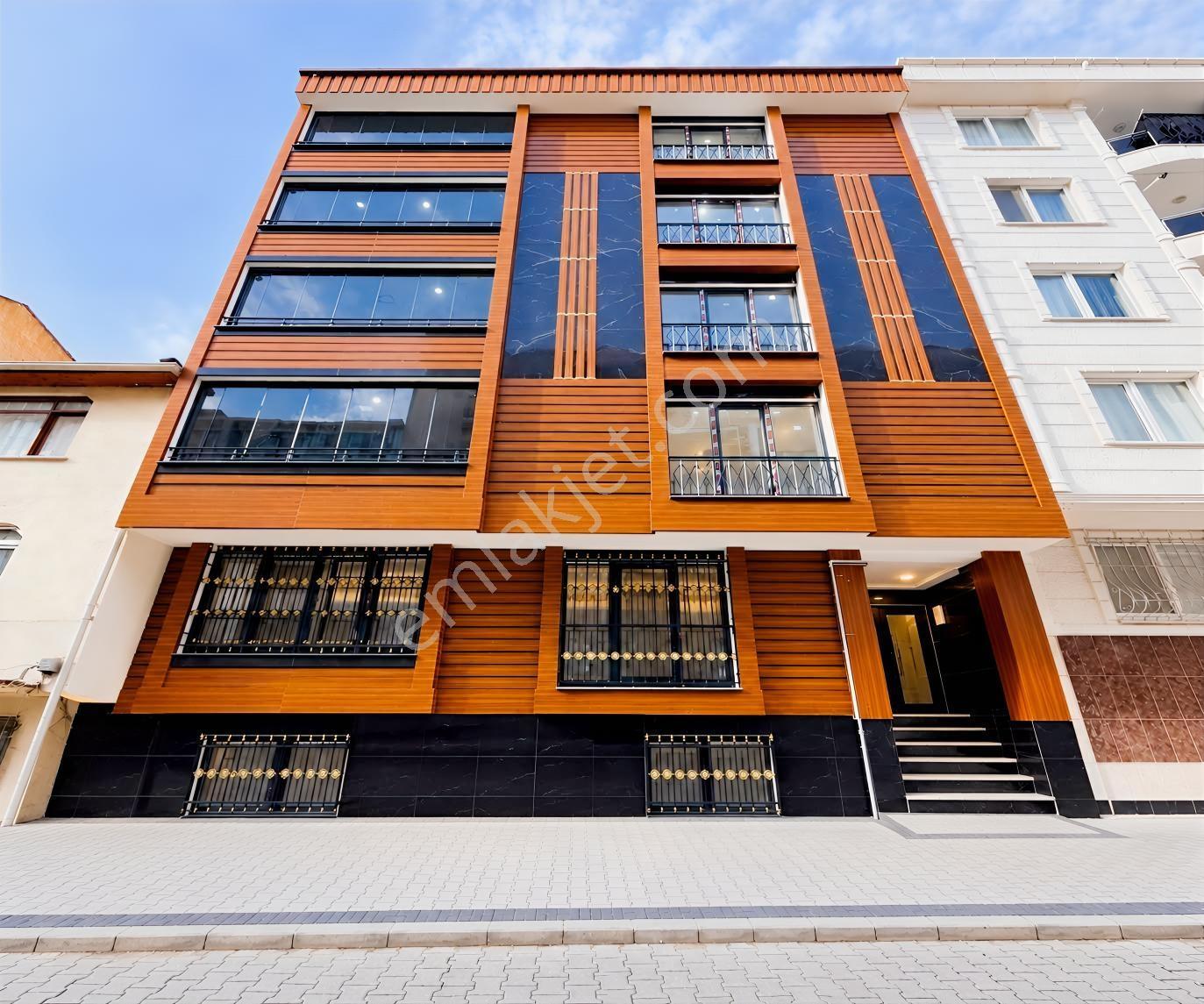 Metrobüse 8 Dk Acil Satılık Kelepir 3+1 — fotoğraf 14