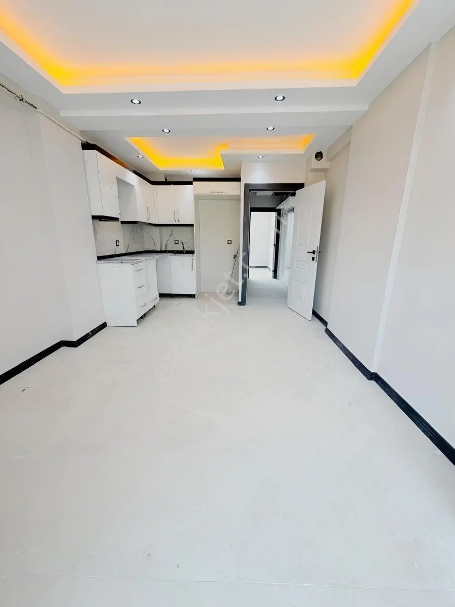 Fazelden Emek Mh 1+1 Önü Açık Satılık Kelepir Cad Üzeri Ara Kat — fotoğraf 2