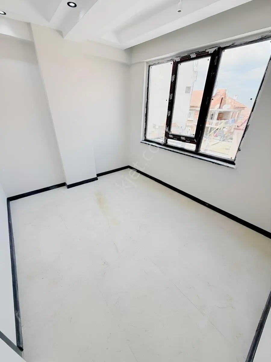 Fazelden Emek Mh 1+1 Önü Açık Satılık Kelepir Cad Üzeri Ara Kat — fotoğraf 13