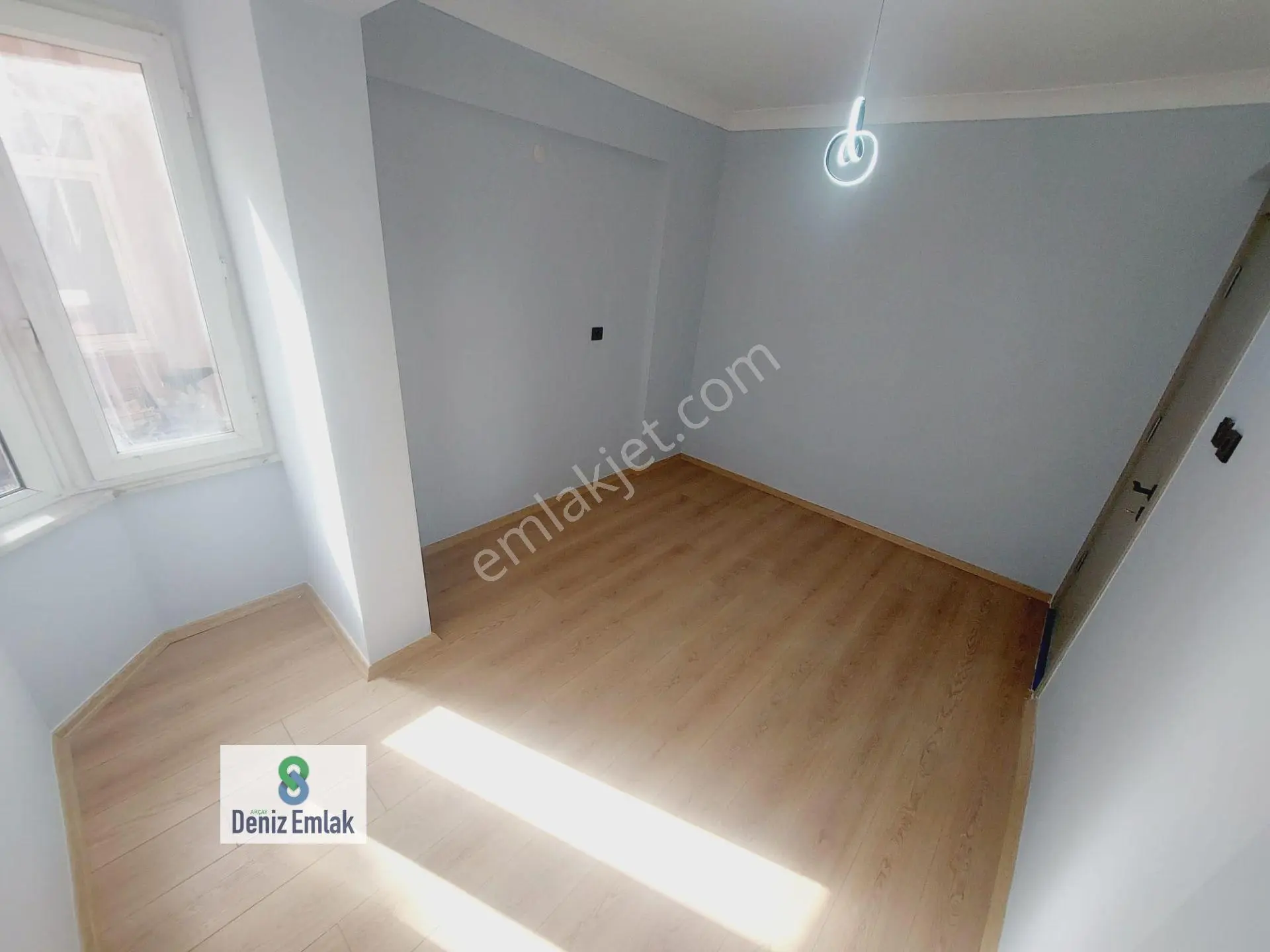 Denizden Akçayda Öncephe Komple Tadilatlı Satılık 2+1 Daire. — fotoğraf 25