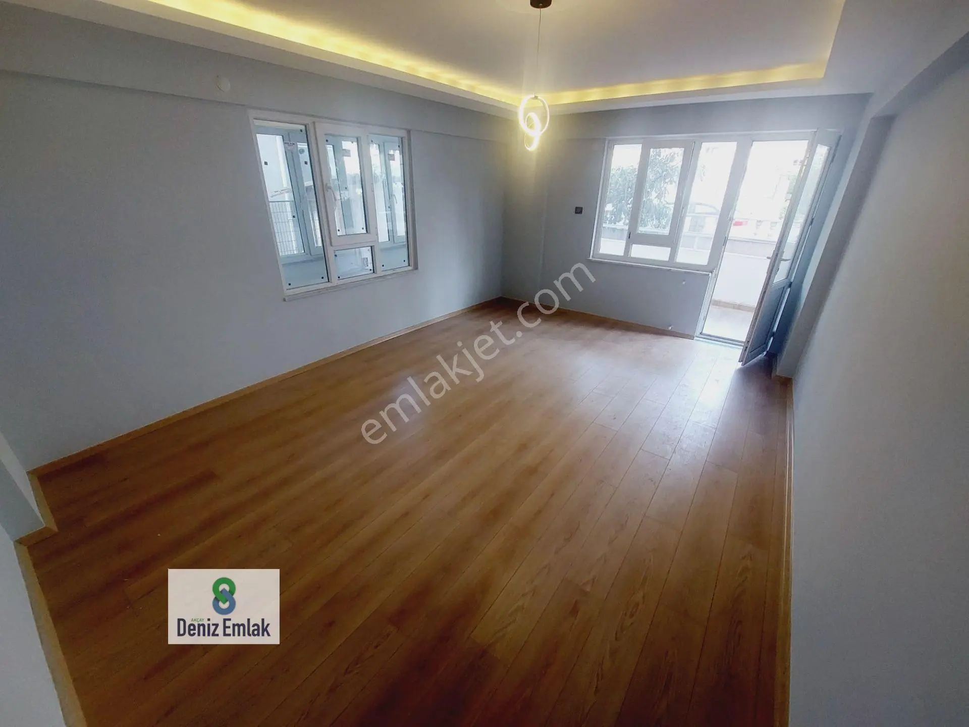 Denizden Akçayda Öncephe Komple Tadilatlı Satılık 2+1 Daire. — fotoğraf 27