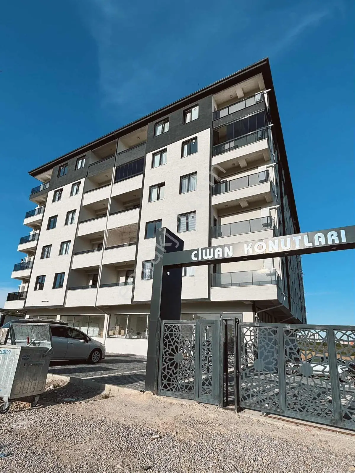 Sinan Emlaktan Akhisar Site İçi Satılık 3+1 Ara Kat Daire — fotoğraf 2