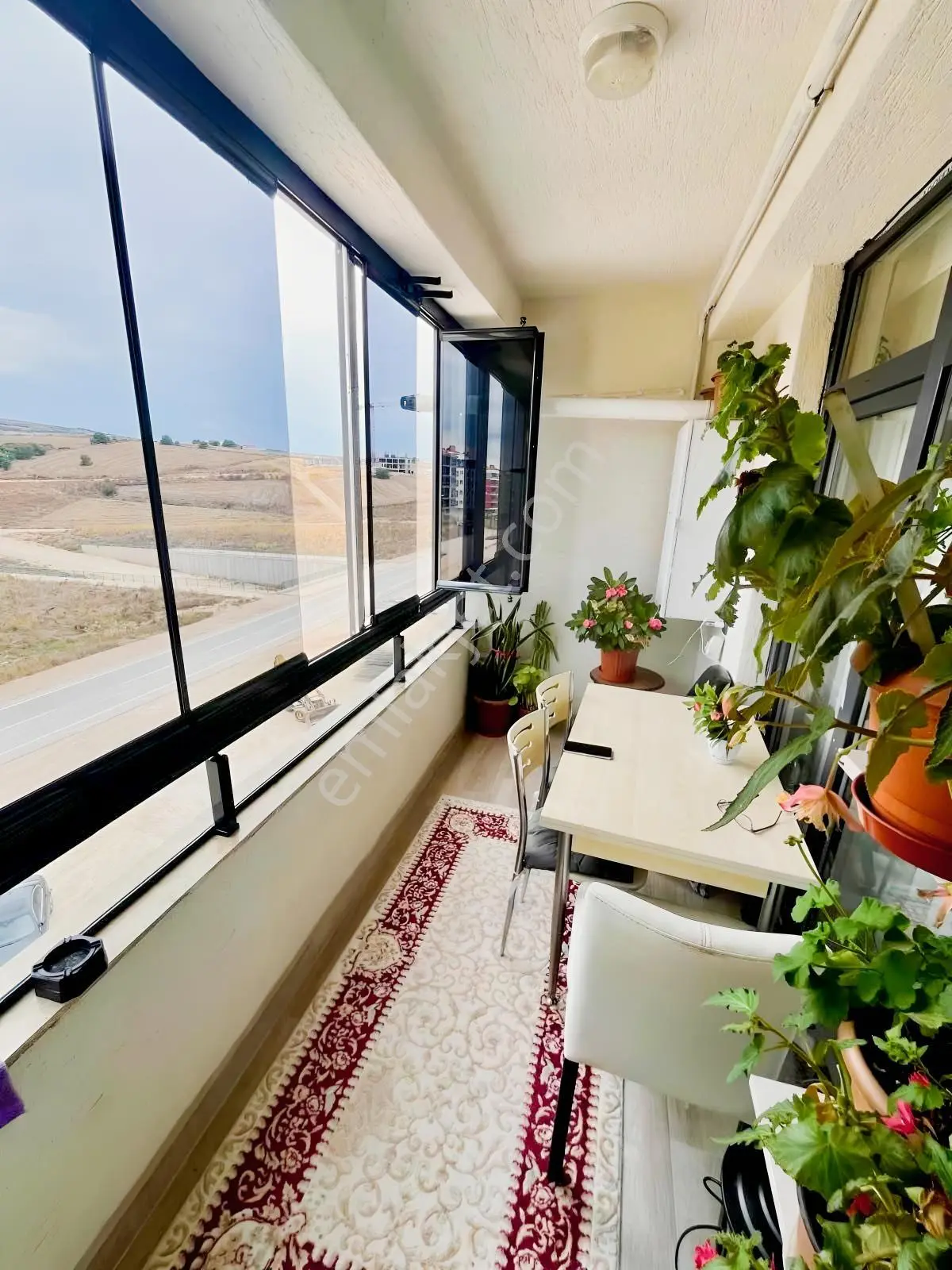 Sinan Emlaktan Akhisar Site İçi Satılık 3+1 Ara Kat Daire — fotoğraf 14