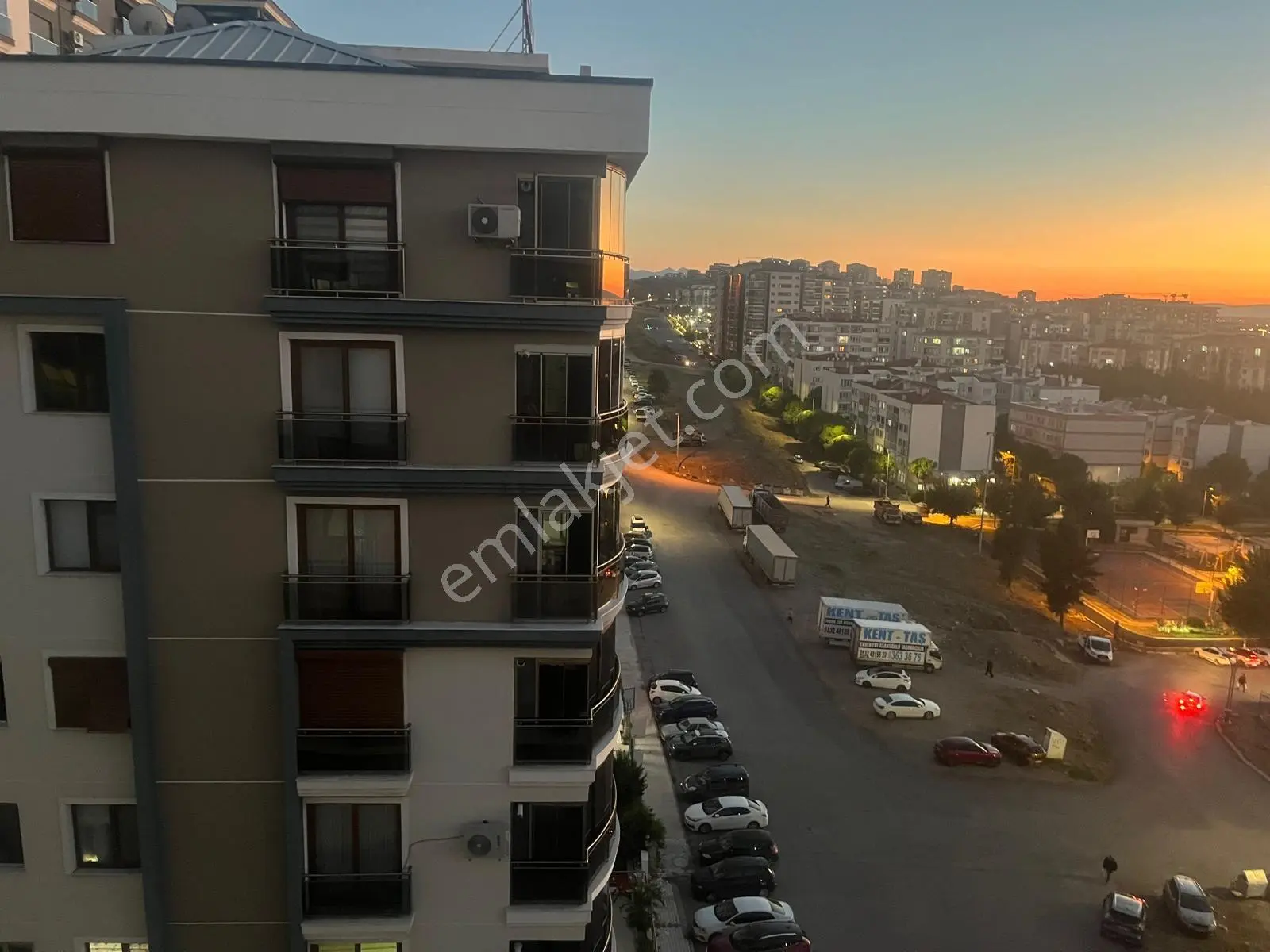 Menemen Kent-2 Merkezde Öztürk-5 De 3+1 Satılık Daire — fotoğraf 28