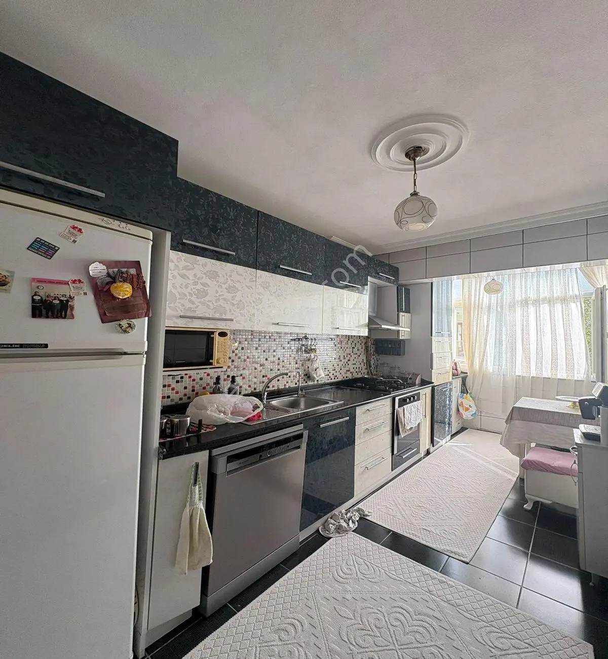Merkez Gayrimenkulden Cihangirde 3+1 Geniş Ara Kat — fotoğraf 4