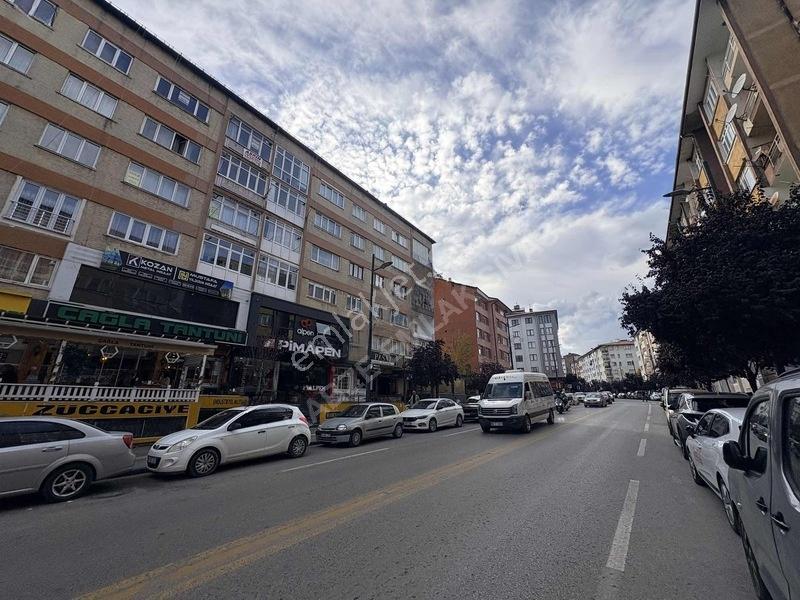 Kabze Emlaktan Sivas Mrk Osman Paşa Caddesind Satılık Daire..!! — fotoğraf 26
