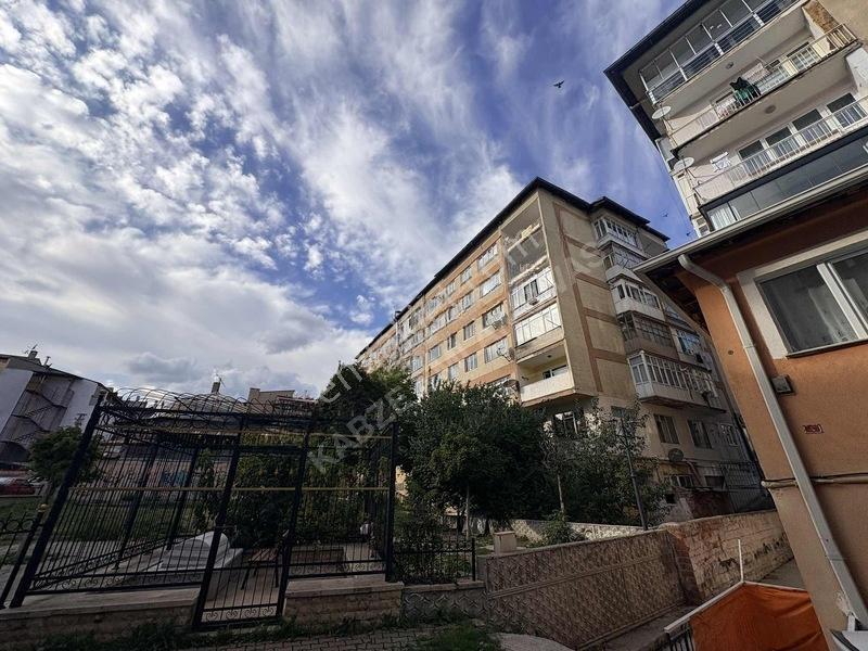Kabze Emlaktan Sivas Mrk Osman Paşa Caddesind Satılık Daire..!! — fotoğraf 33
