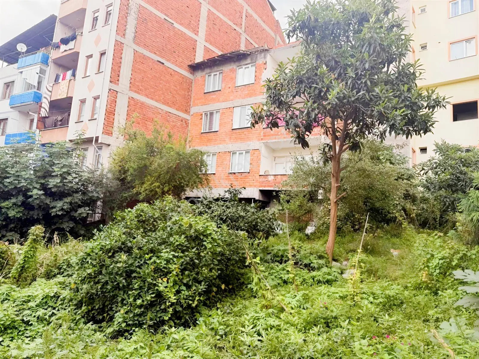 Ula Group'dan Boztepe'de Satılık Bina Ve Arazisi — fotoğraf 2