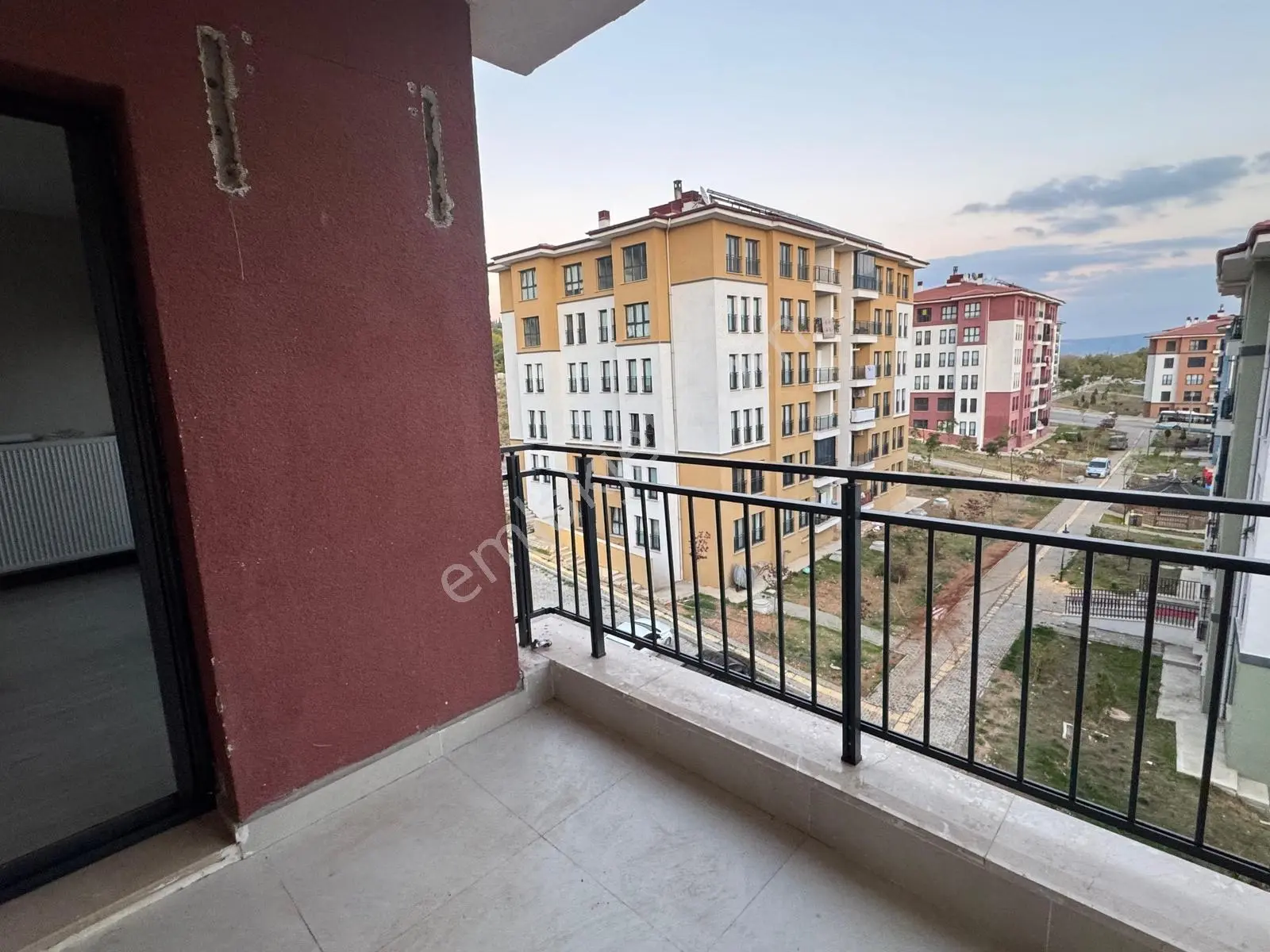 Germenıcıa'dan 2.etap Akyar Toki'de Satılık 3+1 Daire — fotoğraf 2