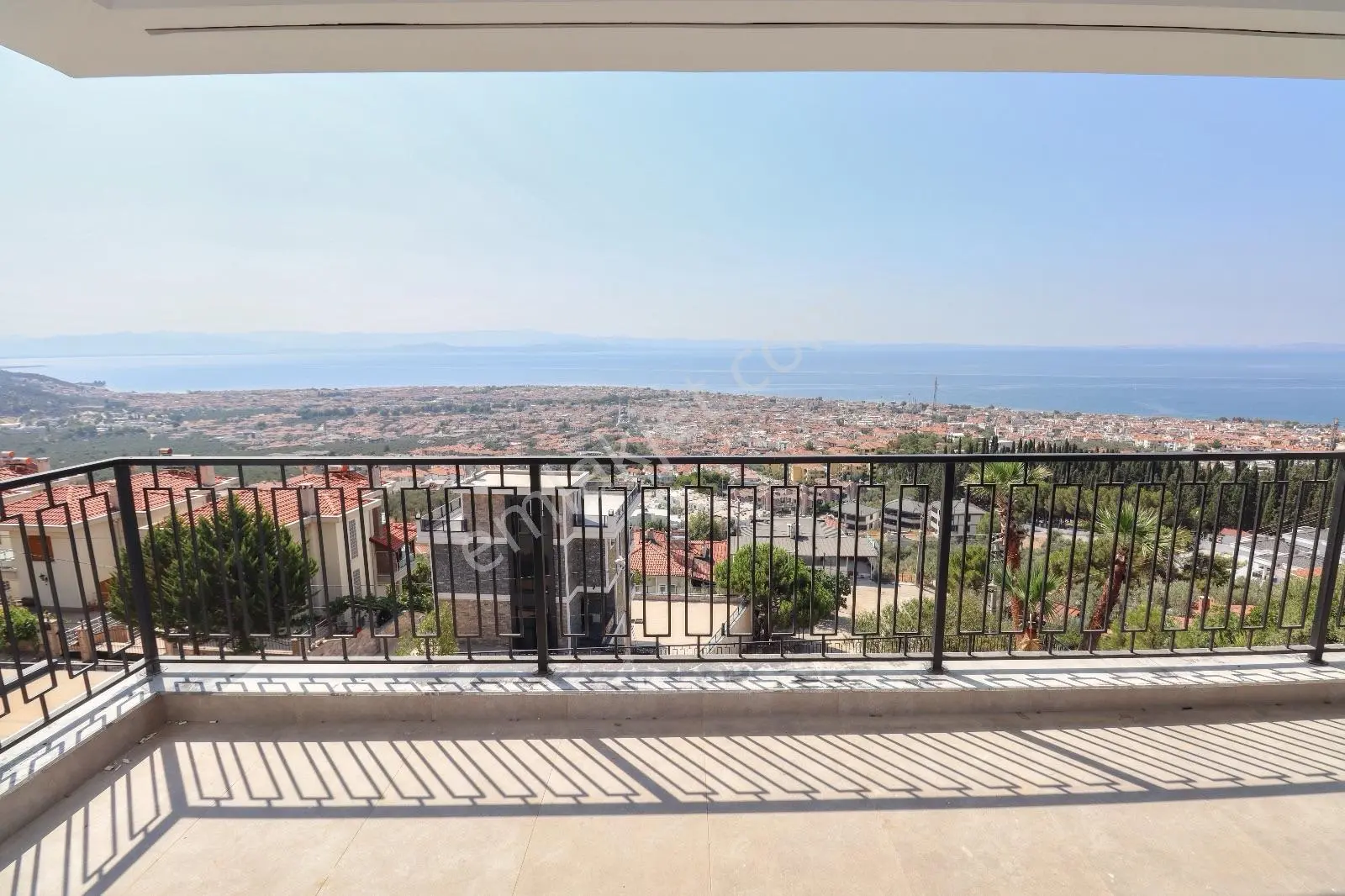 Altınoluk'ta Özel Yapım Asansörlü Ultra Lüks Ev Villa — fotoğraf 19