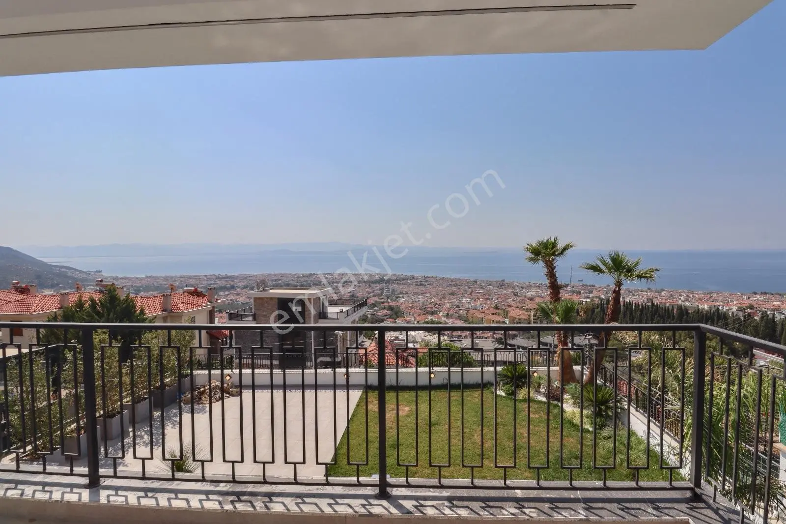 Altınoluk'ta Özel Yapım Asansörlü Ultra Lüks Ev Villa — fotoğraf 21