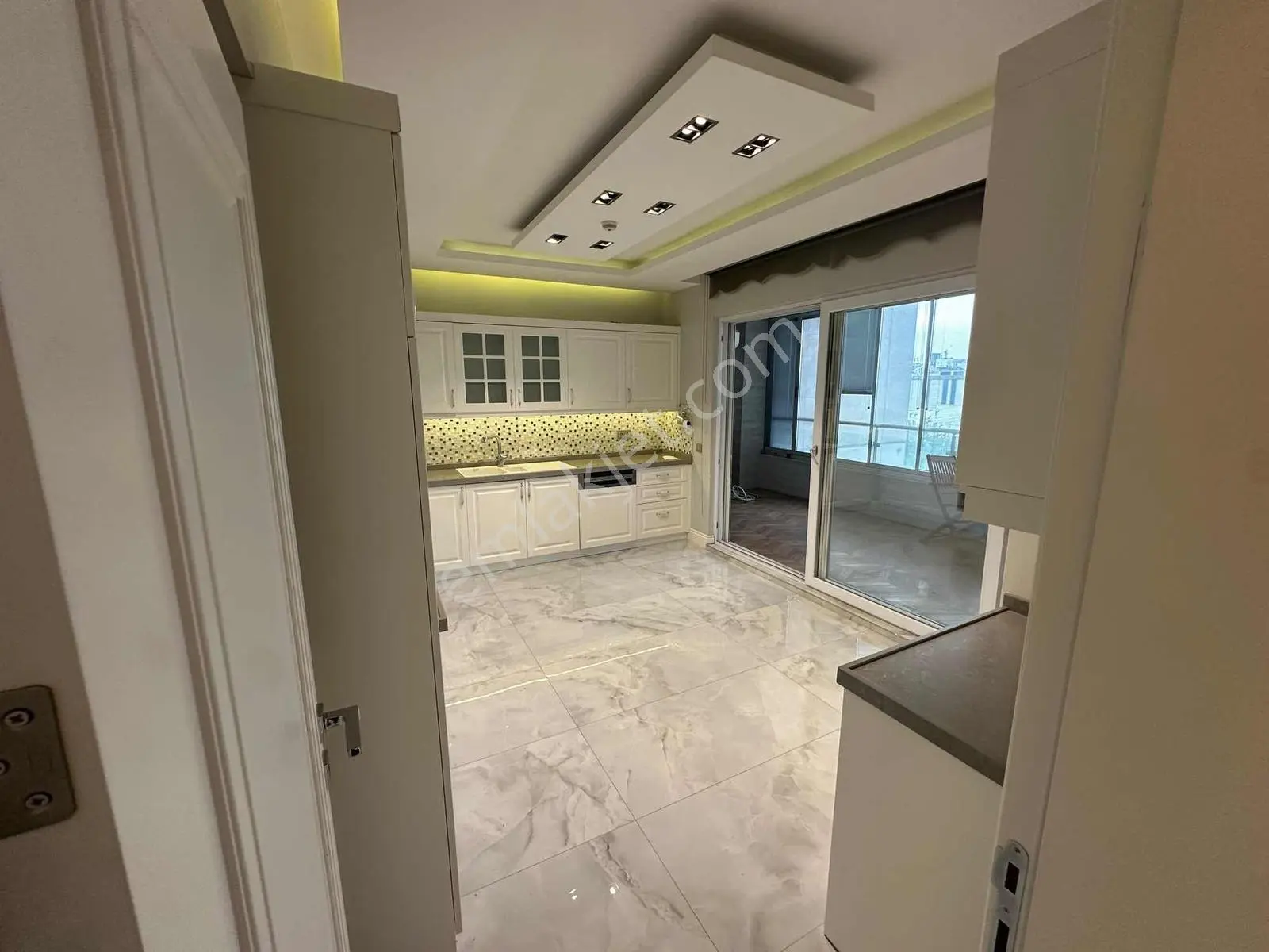 Ağaoğlu 4+1 Tadilatli Özel Tasarımlı Havuz Ve Peyzaj Cephe — fotoğraf 3