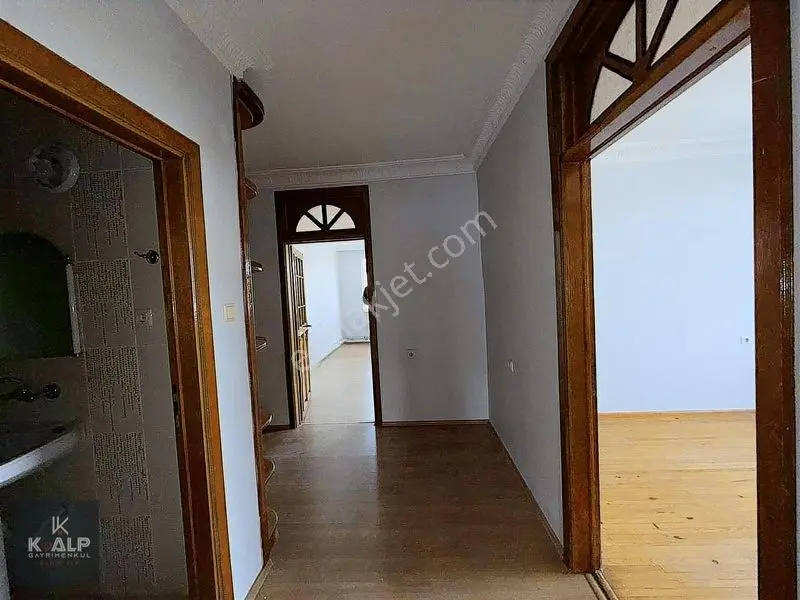 Kalp Satıyor!..vefa Ptt Karşısı Belediye Bloklarında 3+1 Daire — fotoğraf 3