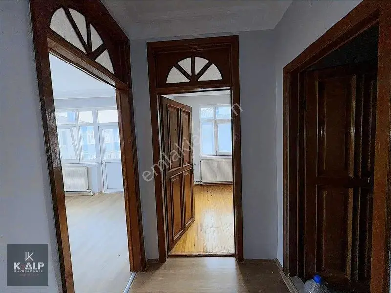 Kalp Satıyor!..vefa Ptt Karşısı Belediye Bloklarında 3+1 Daire — fotoğraf 10