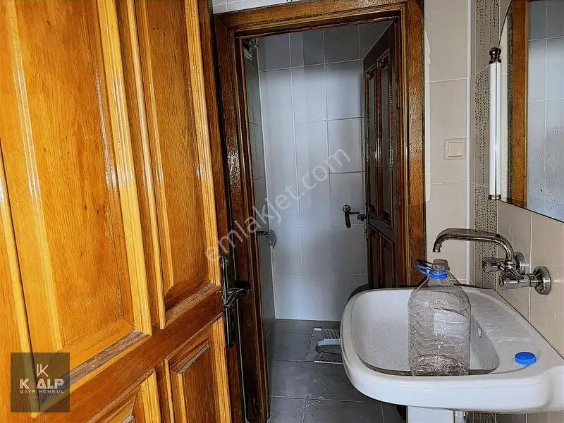 Kalp Satıyor!..vefa Ptt Karşısı Belediye Bloklarında 3+1 Daire — fotoğraf 13
