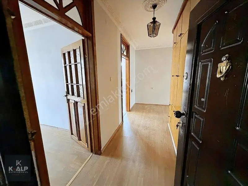Kalp Satıyor!..vefa Ptt Karşısı Belediye Bloklarında 3+1 Daire — fotoğraf 24