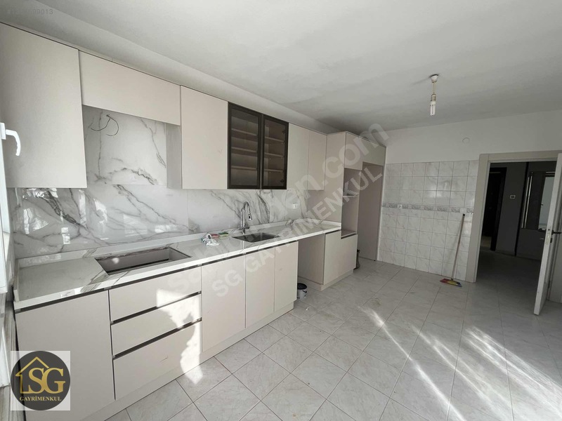 Erdemli Merkezde Geniş Ve Masrafsız 3+1 Kiralık Daire — fotoğraf 2