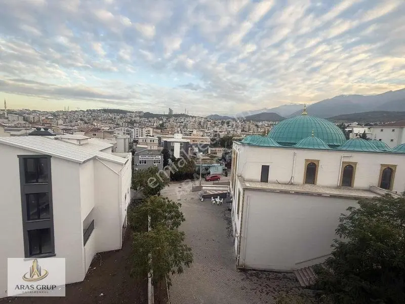 Kestel Merkezde Millet Bahçesi Manzaralı Satılık 2+1 Arakat — fotoğraf 9