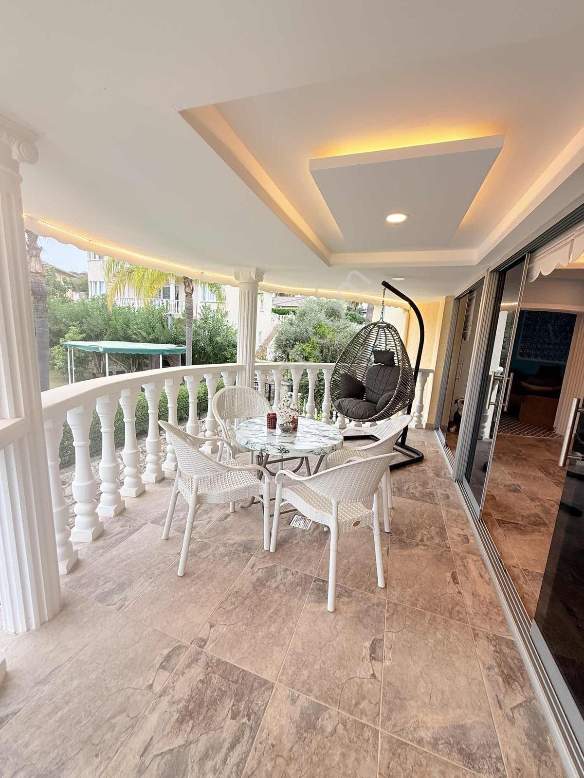 Alanya Konaklı'da Lüks Eşyalı Satılık Havuzlu Villa — fotoğraf 8