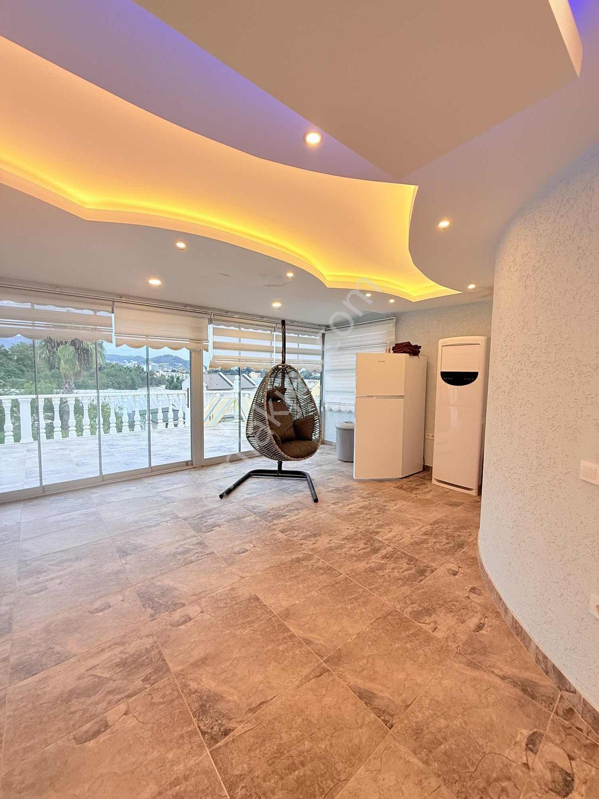 Alanya Konaklı'da Lüks Eşyalı Satılık Havuzlu Villa — fotoğraf 27