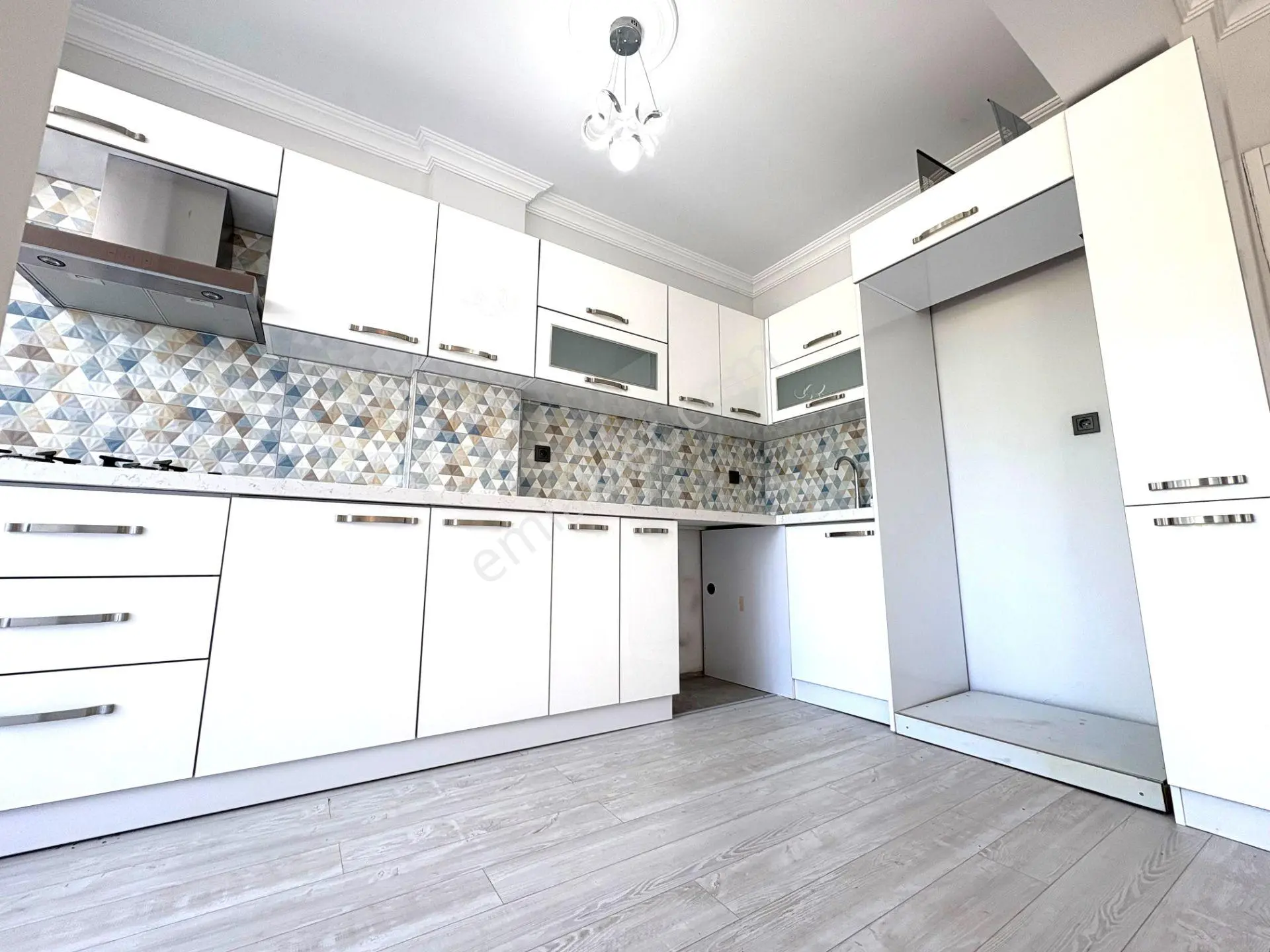 𝄞melodi'den Akçay'da Vitrinlik Ön Cephe Arakat Denize 300mt 2+1 Satılık Daire — fotoğraf 16