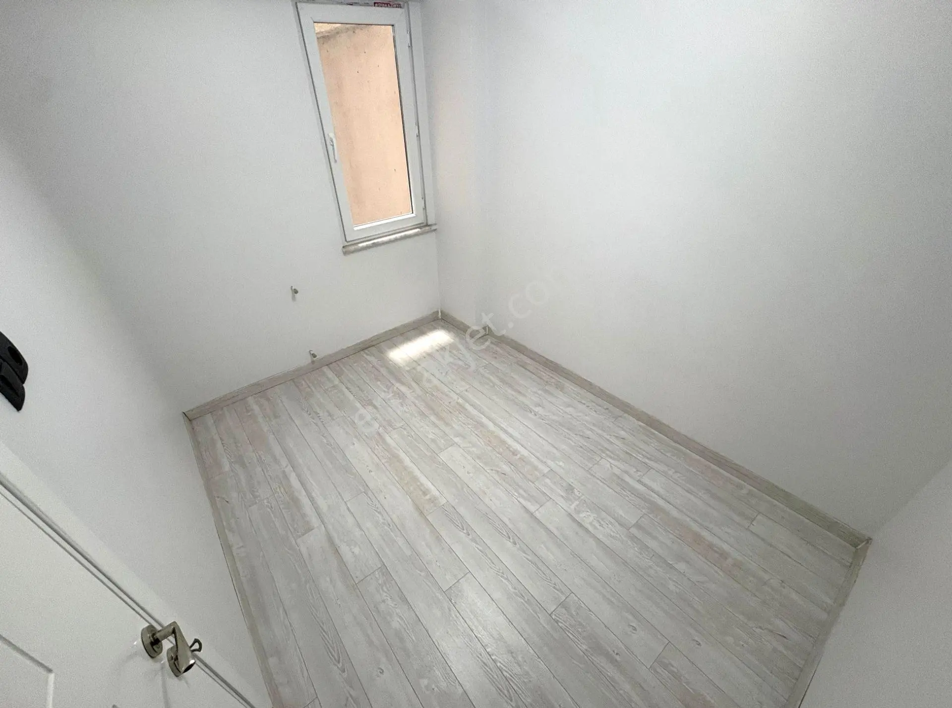 𝄞melodi'den Akçay'da Vitrinlik Ön Cephe Arakat Denize 300mt 2+1 Satılık Daire — fotoğraf 24