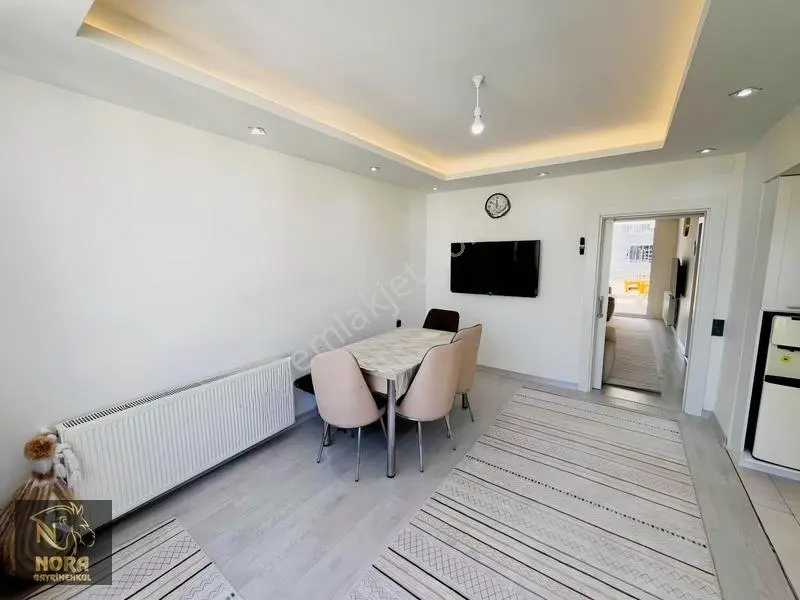 Viranşehir'de 3.5+1 İçi Yeni Tadilatlı Site İçi Havuzlu Daire — fotoğraf 5