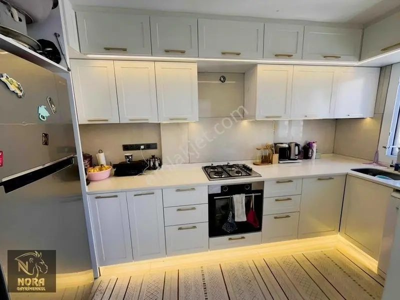 Viranşehir'de 3.5+1 İçi Yeni Tadilatlı Site İçi Havuzlu Daire — fotoğraf 6